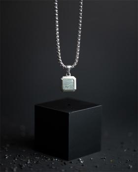 Preview: Halskette aus Titan/Stahl mit grauem Larvikit-Stein - Meraki Grey